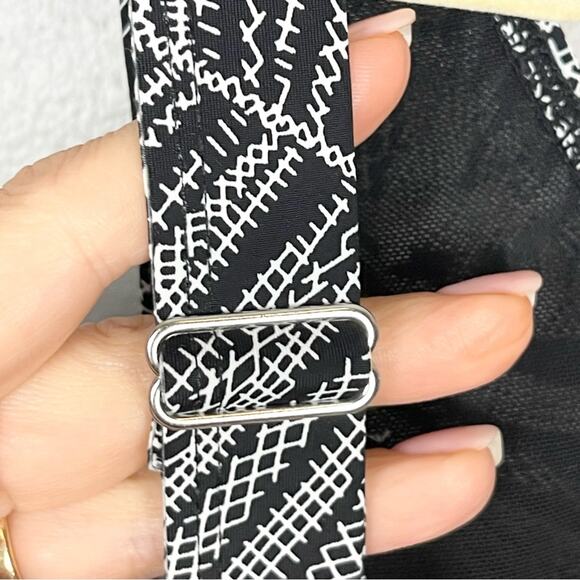 Swimsuits For All Women Twist Front V-Neck Swimdress One Piece Swimsuit size 26 - Picture 10 of 10